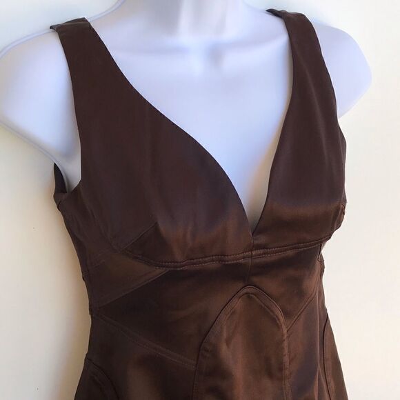 David Meister Brown Stretch Satin dress sz 6 - Picture 2 of 9